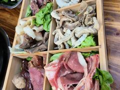 -金鼎雪山牦牛杂火锅(理县总店)