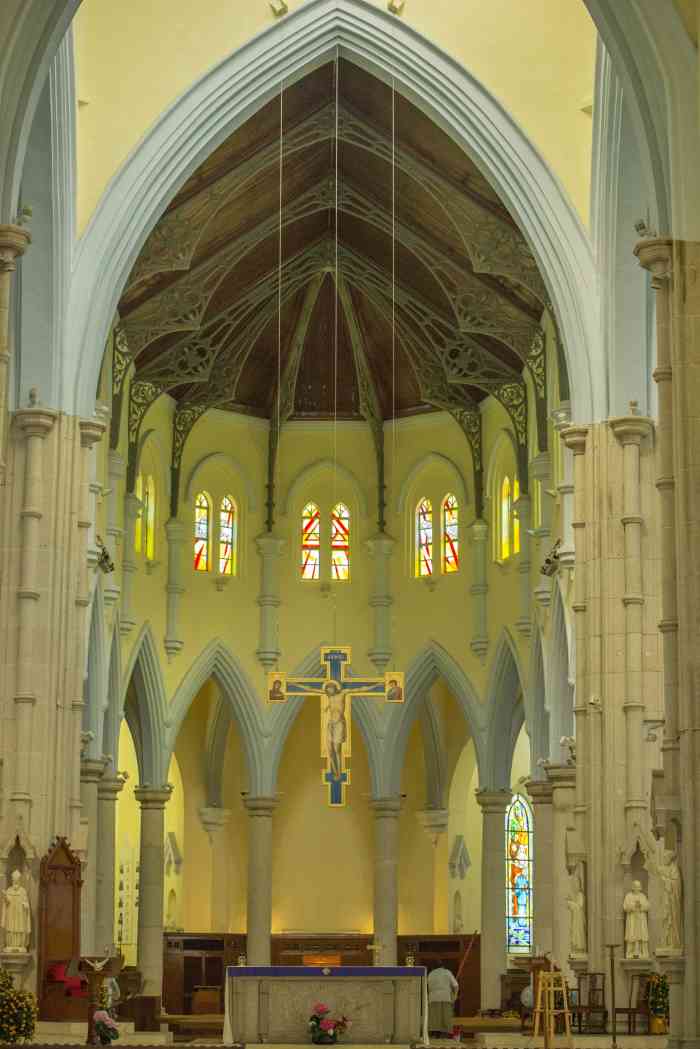 圣母无原罪主教座堂-"从半山自动扶梯上来后沿摩罗庙街散步到己连.