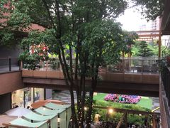 -瑞虹新天地月亮湾