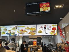 -麦当劳(田林好又多店)