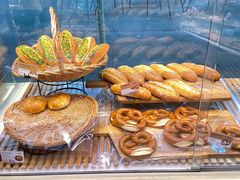 -巴黎贝甜(大宁国际商业广场店)