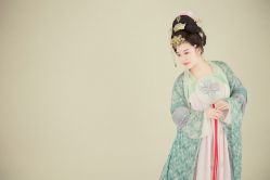 点击看大图 -盘子女人坊古装写真摄影(长春总店)