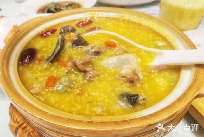 香山湖家家宴(中山陵店)小米甲鱼图片