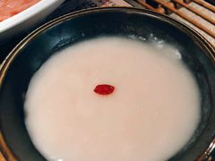 -老牌坊云南鱼豆花火锅(哈西万达店)