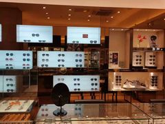 -博士眼镜(东莞东湖花园店)