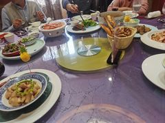 -山明水秀大饭店