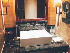 -三亚湾海居铂尔曼度假酒店