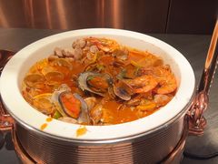 -牛YO寿喜烧·铁板烧和牛火锅自助(市府恒隆店)