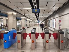 -体育场(地铁站)