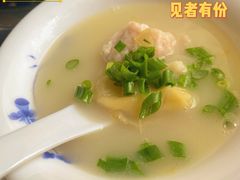 -老来福·非遗酸汤兔(凯旋路店)
