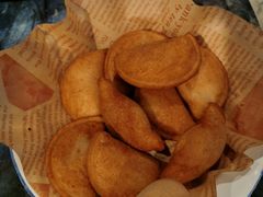 -证大大拇指广场(芳甸路店)