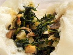 -白玉兰食品(中山公园龙之梦店)