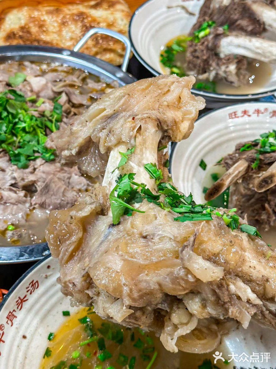 家人们!发现新大陆了牛肉锅怎么这么好吃😋