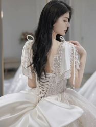 -臻囍婚纱礼服·新娘跟妆造型(二七万达店)