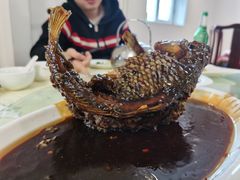 罾蹦鲤鱼-奥华餐厅·老张记(台基厂店)