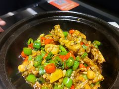 嘟嘟紫苏牛蛙煲-甜心航空主题餐厅(京源城店)