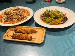 -乡村馕坑肉·烧烤·新疆菜·本地人更爱吃(阿勒泰首店)