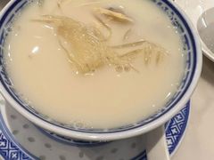 -香港百合居(LCM置汇旭辉广场店)