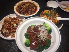 -万重锦·人文川菜馆(骡马市店)