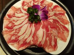 -老牌坊云南鱼豆花火锅(爱建店)