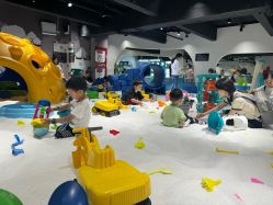 -MINI MARS KIDS CLUB亲子家庭中心(长宁天山店)