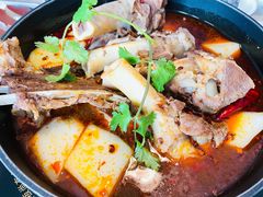 秘制羊棒骨中锅-沪小胖小龙虾(淮海中路旗舰店)