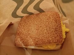 香肠培根谷物三明治-星巴克(三亚海棠湾国际免税城店)