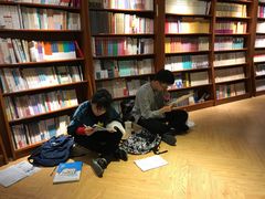 -新华书店(印象城店)