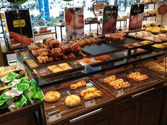 面包甜点陈列柜-麦的多生日蛋糕(龙湖三千店)