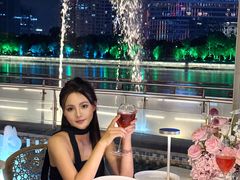 -MONICH牛排融合餐厅(和义大道购物中心店)