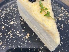 -Chom Cafe and Restaurant
