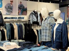 -首创奥特莱斯(西安店)