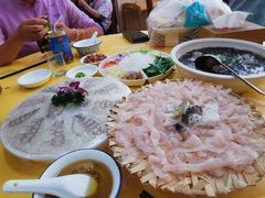 -官塘陈记鱼生·潮汕砂锅粥·牛肉火锅(潮枫路总店)