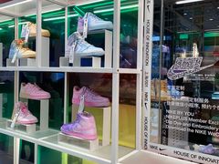 -NIKE品牌体验店(南京东路店)