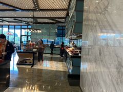 -上海虹桥西郊假日酒店