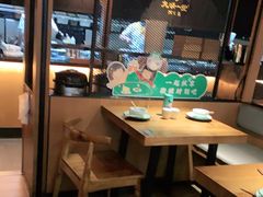 大堂-九锅一堂酸菜鱼(新南凯德直营店)