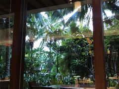 -三亚湾海居铂尔曼度假酒店