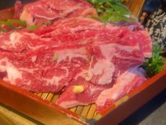 -铭牛烧肉·和牛海鲜自助(高新月牙湖店)