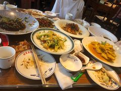 -那家老院子东北菜·饺子·小鸡炖蘑菇(艳华街店)