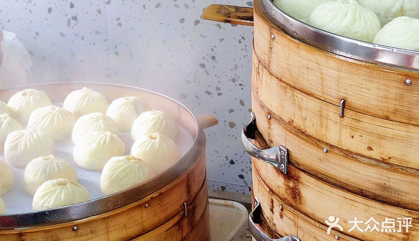 李与白包子铺💒性价比超高的包子店