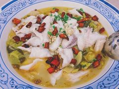 酸菜鱼-东江渔村(皇悦店)