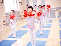 -艺彩童馨舞蹈培训学校(西湖道校区)