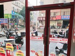 -塔斯汀中国汉堡(横岗志健广场店)