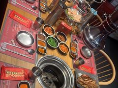 -青瓦炭韩潮烤肉(花园道店)