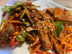 麻辣牛舌-猪啊牛呀羊啊铜盘烤肉(正大广场店)