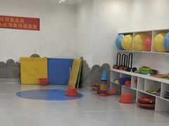 -金色雨林感统学能培训中心(武广校区)