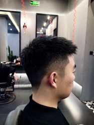 -老肖男士理发店