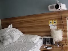 -乐嗨公寓(苏州火车站店)