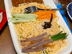 鸡丝牛肉凉拌米线-雀舞云南菜(天津天河城购物中心店)