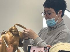 -群丽化妆摄影美甲纹绣培训学校